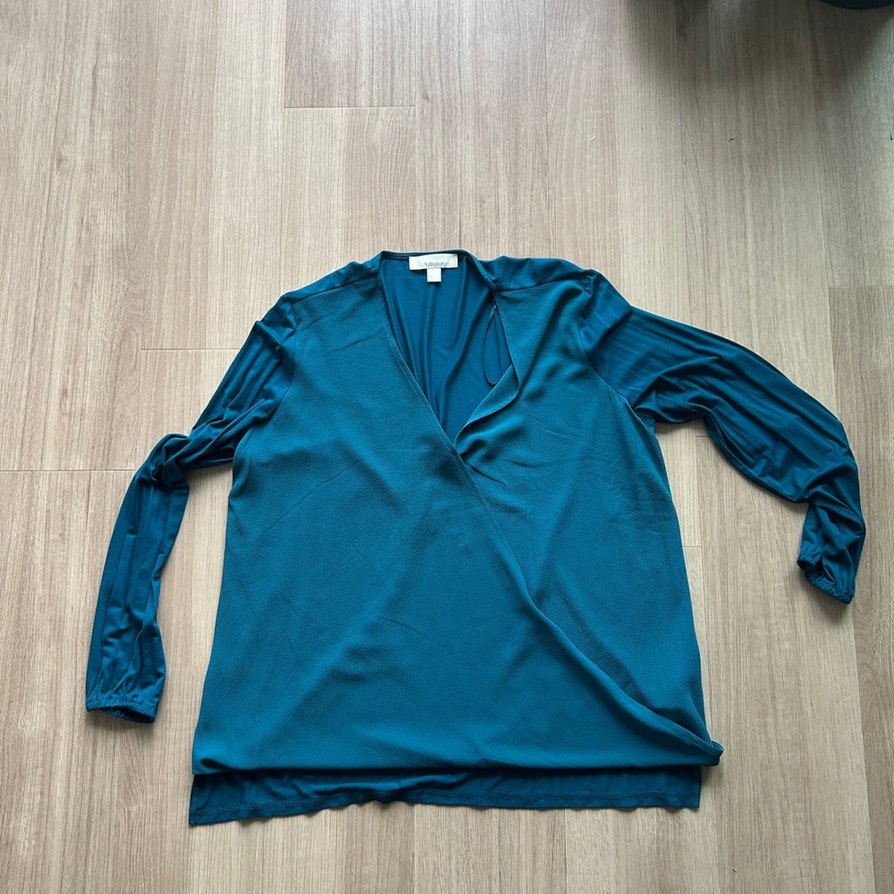 Michael Kors Teal Long Sleeve Wrap Top, size xl